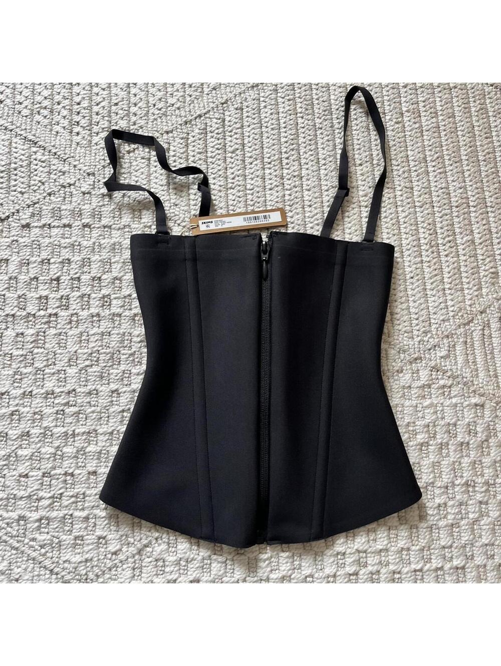 SOLD Skims Body Core Sculpt Waist Cincher